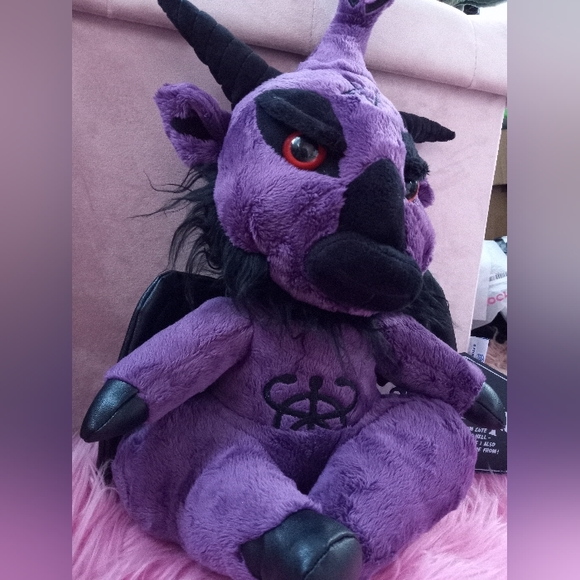 "Purple Haze" rare Killstar Kreepture! With numbered tag & dust bag! SOLD - Picture 6 of 10